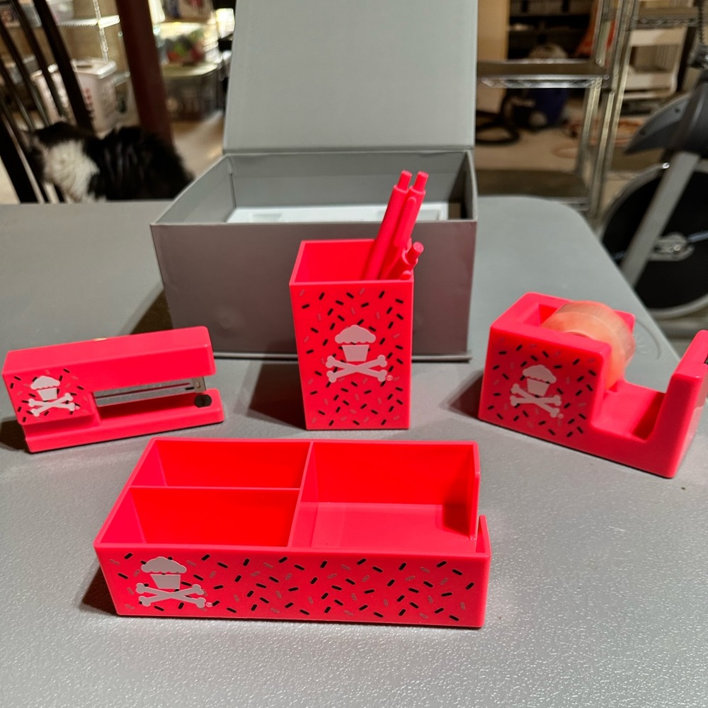 Johnny Cupcakes neon desk accessories box RARE